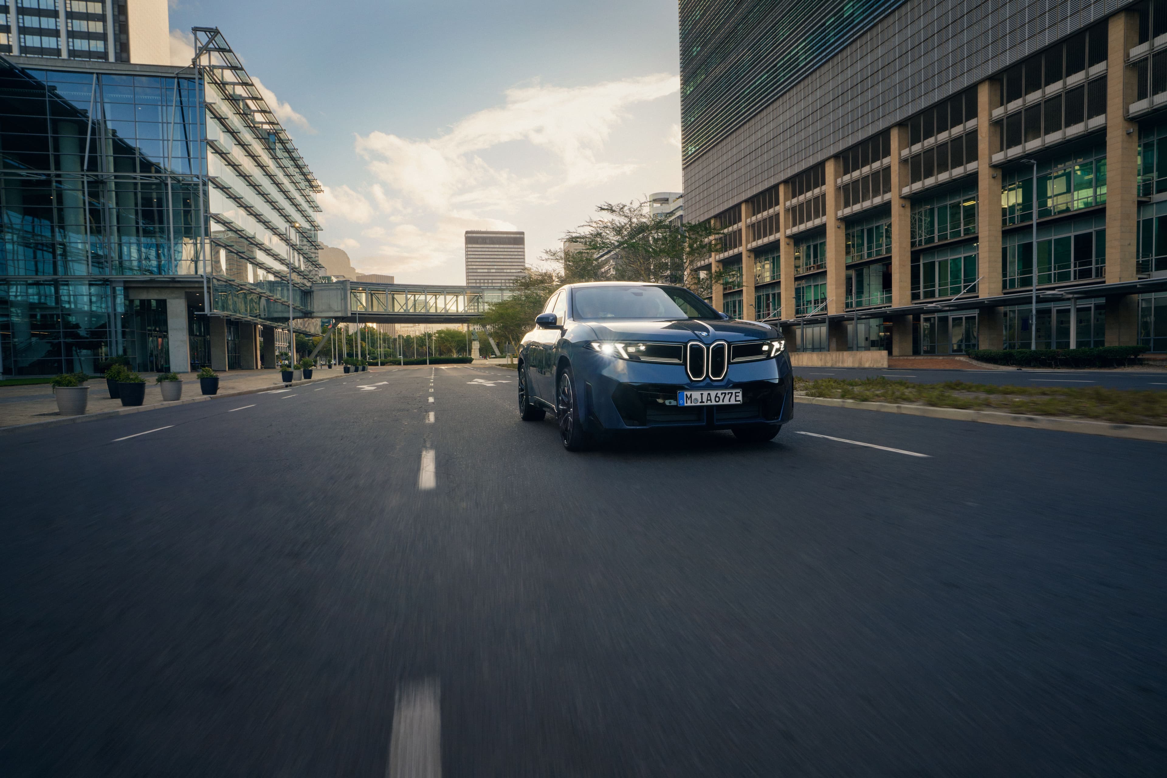 Quer fazer test-drive neste BMW iX3?